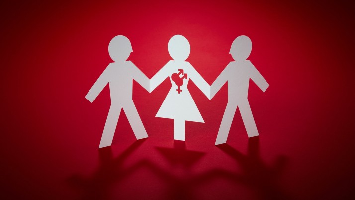 Tout savoir sur les relations libres : quelles sont les règles et dangers ?